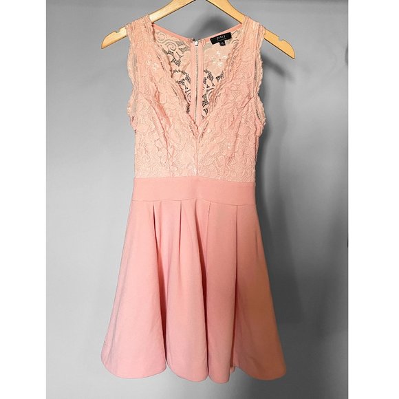 Lace Formal Mini Dress - Blush (Size Medium/6-8) - Picture 2 of 7